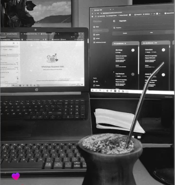 Mesa de trabalho de cliente com o Hunter aberto na tela